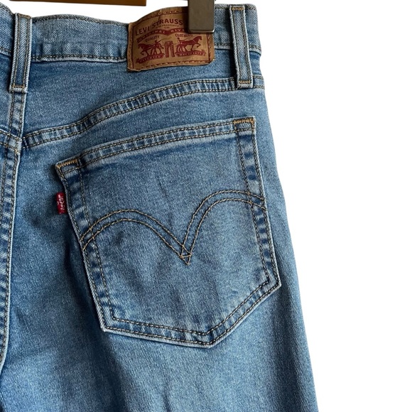 Levi’s Wedgie Straight Jeans Oxnard Haze Size 28 High Rise Distressed - Picture 11 of 16